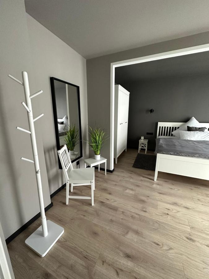 Remise-Berlin-Gruenau Your Cozy And Comfortable Home To Stay For Up To 6 People Between Mueggelsee And Berlin City Exterior foto